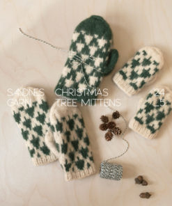 CHRISTMAS TREE MITTENS 24-5