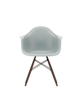 Eames Plastic Armchair RE DAW Dark Maple