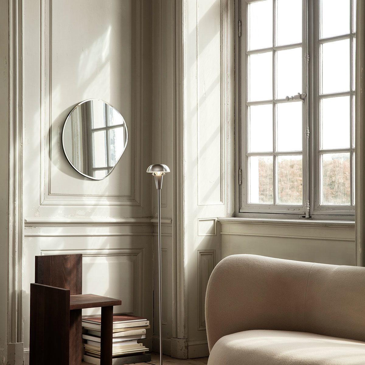 Pond speil i assymetrisk form fra Ferm Living