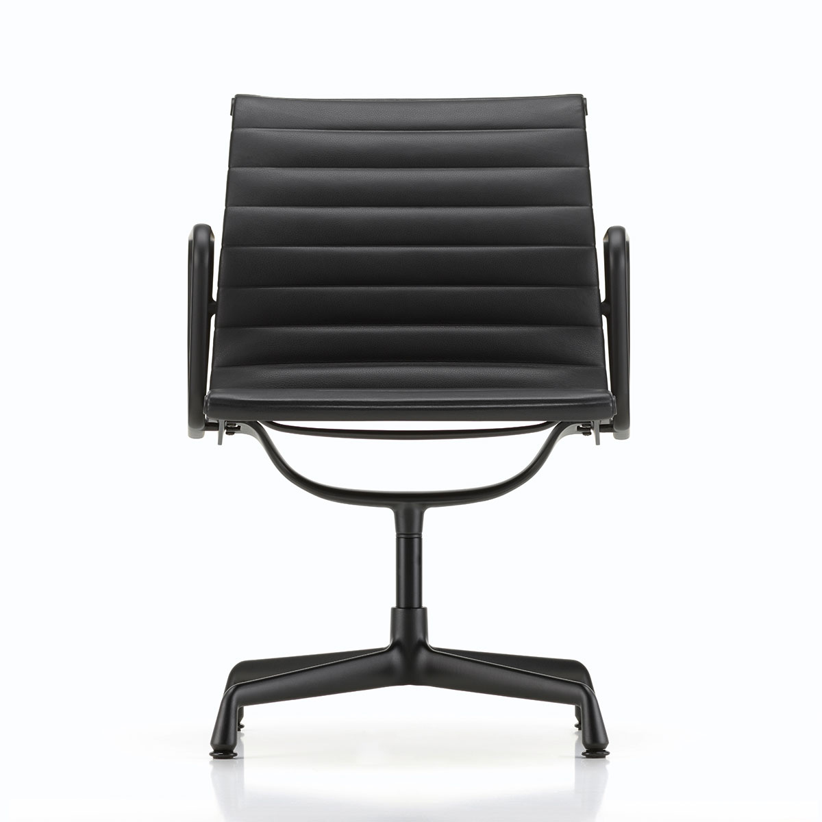 Eames Aluminium Chair EA 108