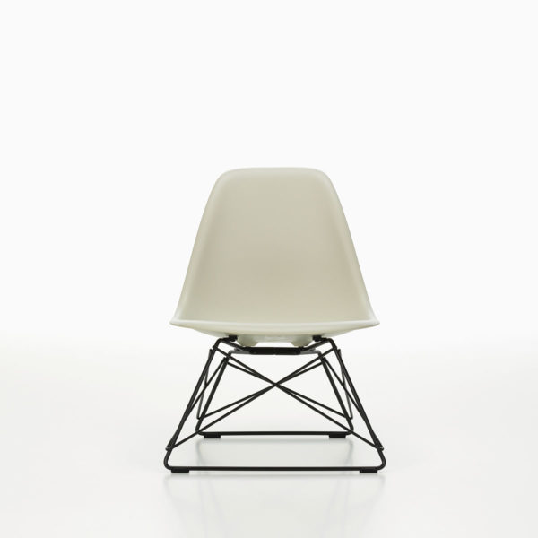 Eames Plastic Side Chair LSR Black