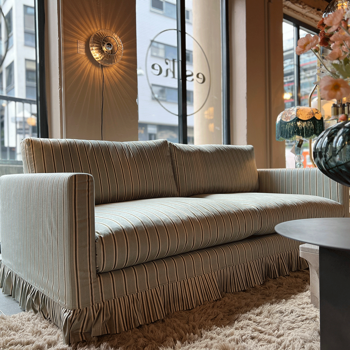 Loose Lily 3P2 m/Volanger Romo Tiva