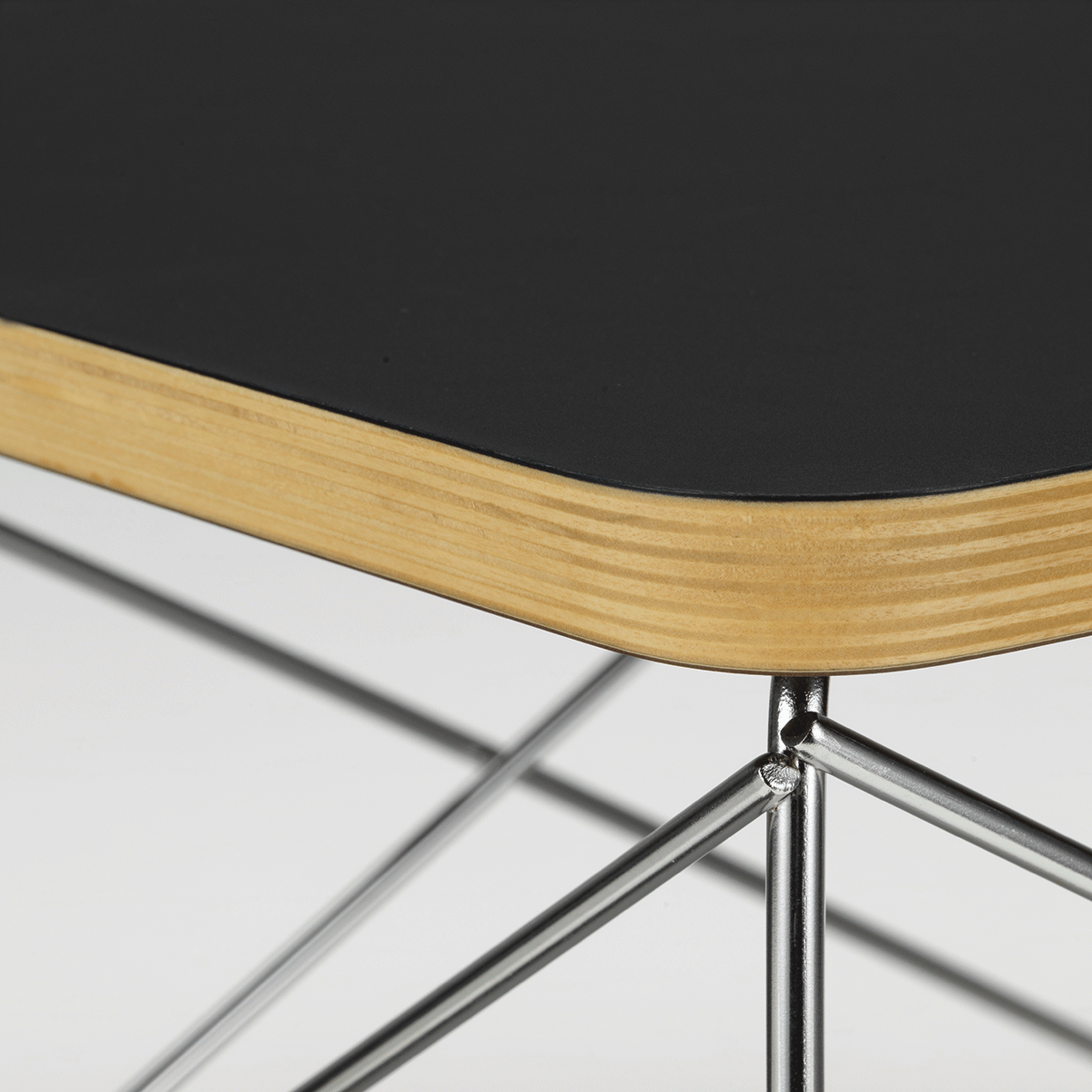 gallery-38012-for-VITRA0182