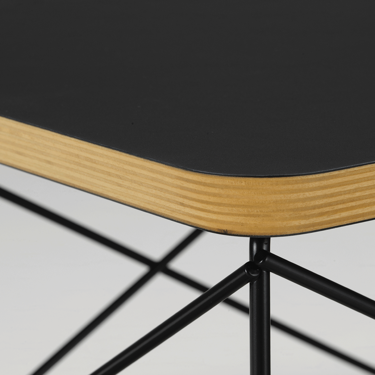 gallery-38010-for-VITRA0181