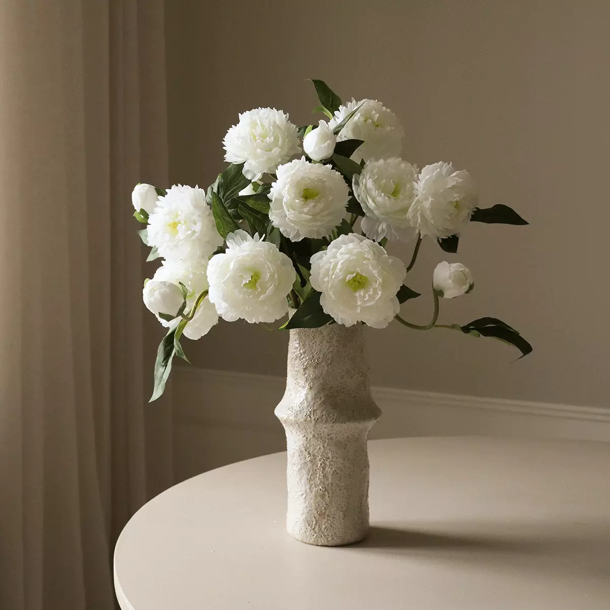 gallery-38428-for-BOT-WH-PEO-001