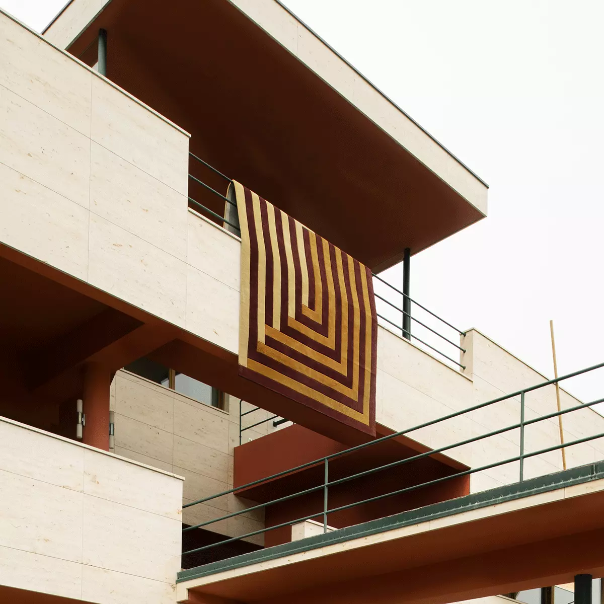 gallery-38503-for-TKLAMB180270