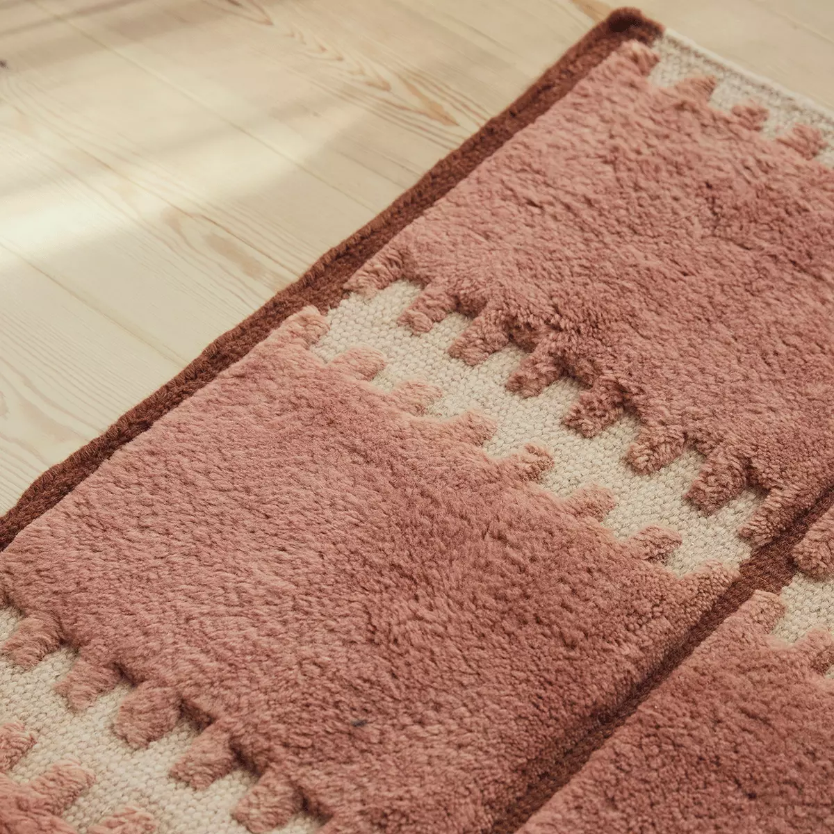 gallery-38553-for-SHLILRU180270