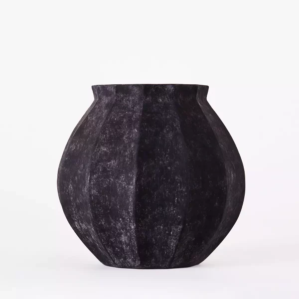 Vase Wedge Black