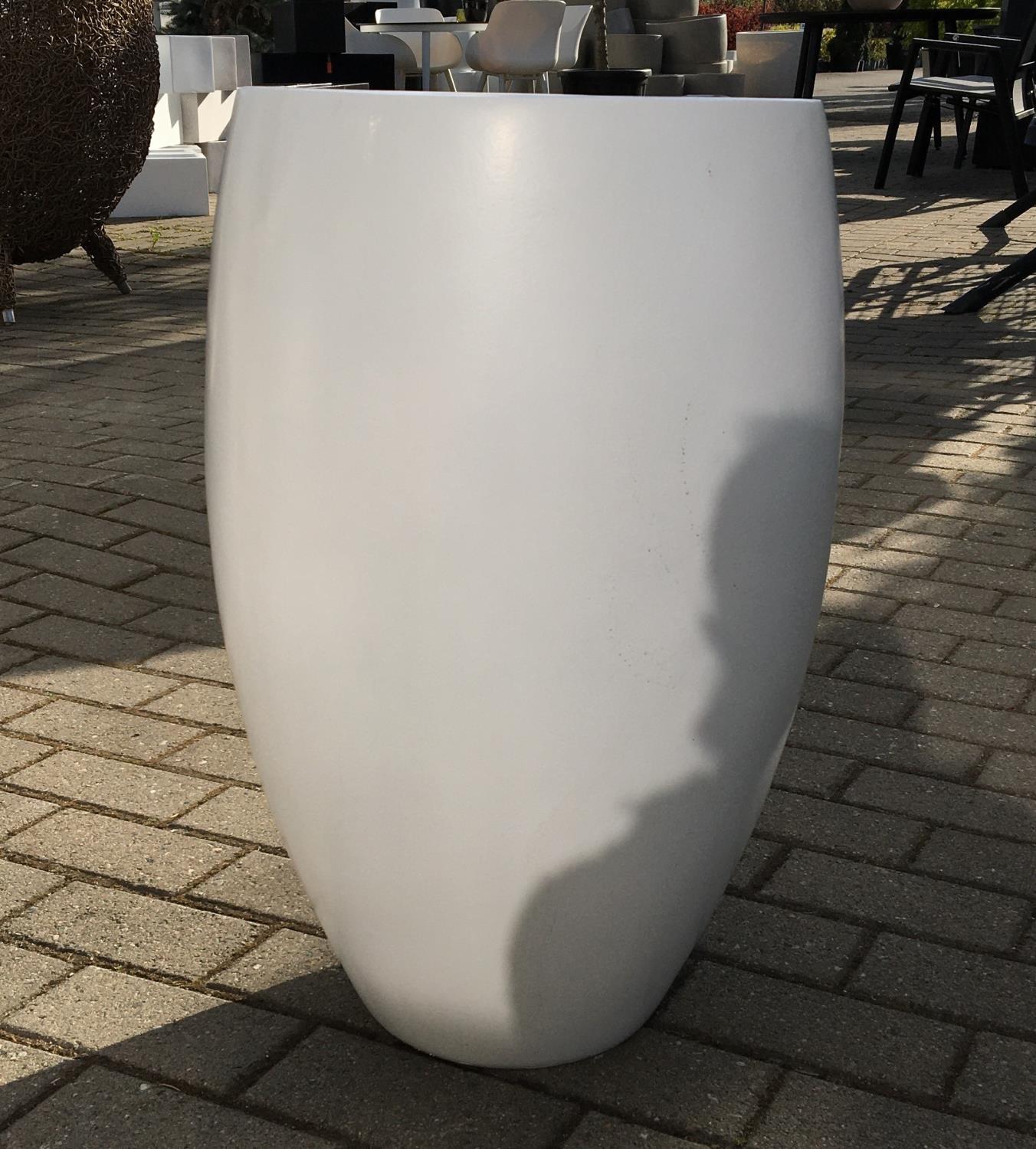Vase Elegant Deluxe White (40x60)