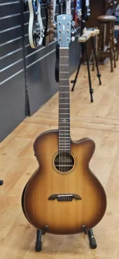 Morgan Baritone akustisk gitar Sunburst, Armrest