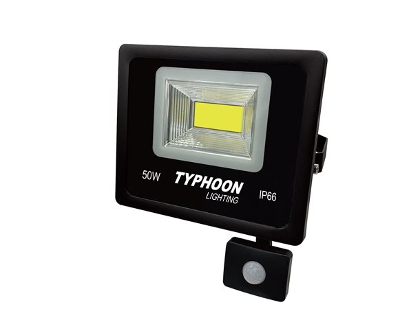 Typhoon LED 50W m/sensor 4500 lumen, med festebrakett IP65, 230V