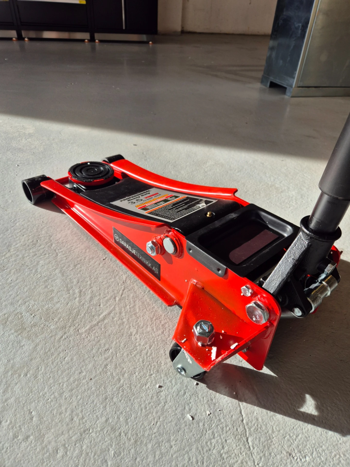 Garasjejekk 3500kg - GARASJEJEKK / VERKSTEDJEKK / JEKK