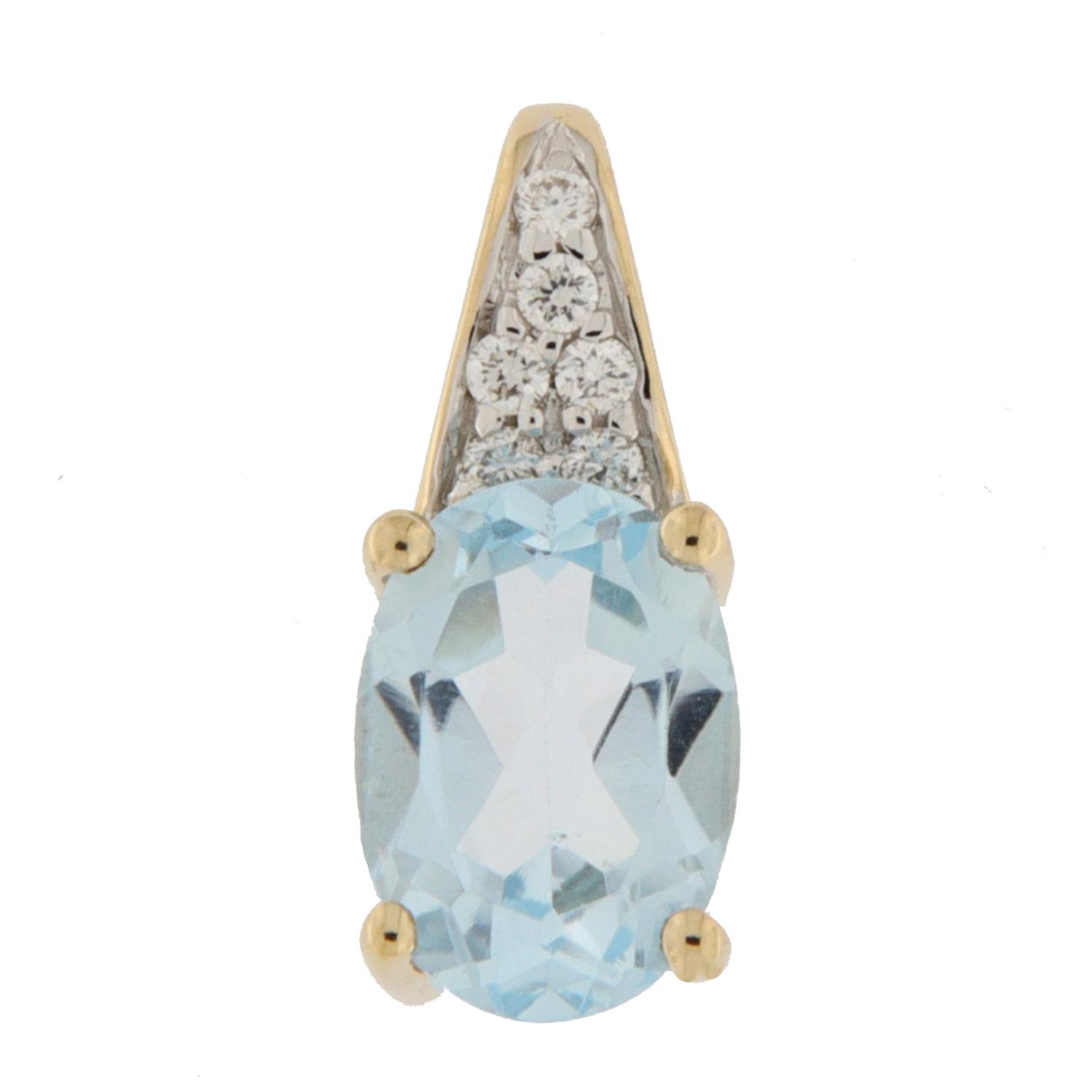 Anheng gull lys blå topaz 5x7mm (1ct) m/diamanter på hempa 0,03ct TWSI