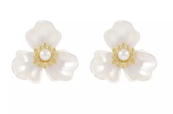 Ørepynt "gull" Snö Icon 30mm hvit blomst m/gullfargede detaljer