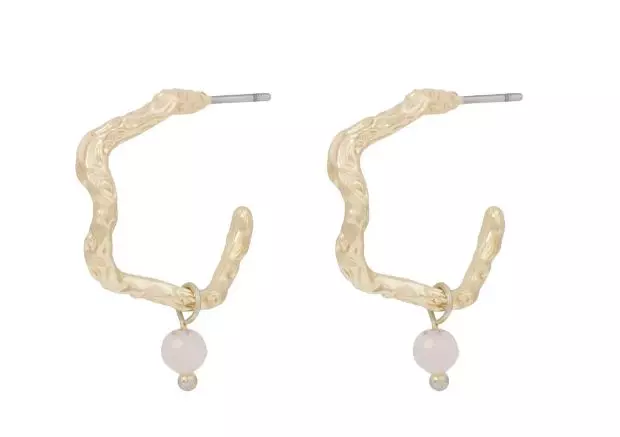 Ørering "gull" Cat 16ø bølgede, bankede ringer m/hvit glassperle-charms