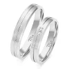 Forl.-/giftering hv.gull 4mm flat profil, 2 dia foran, stripe gjennom midten, lett buet innside
