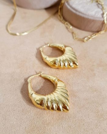 Delilah Hoops - Pico