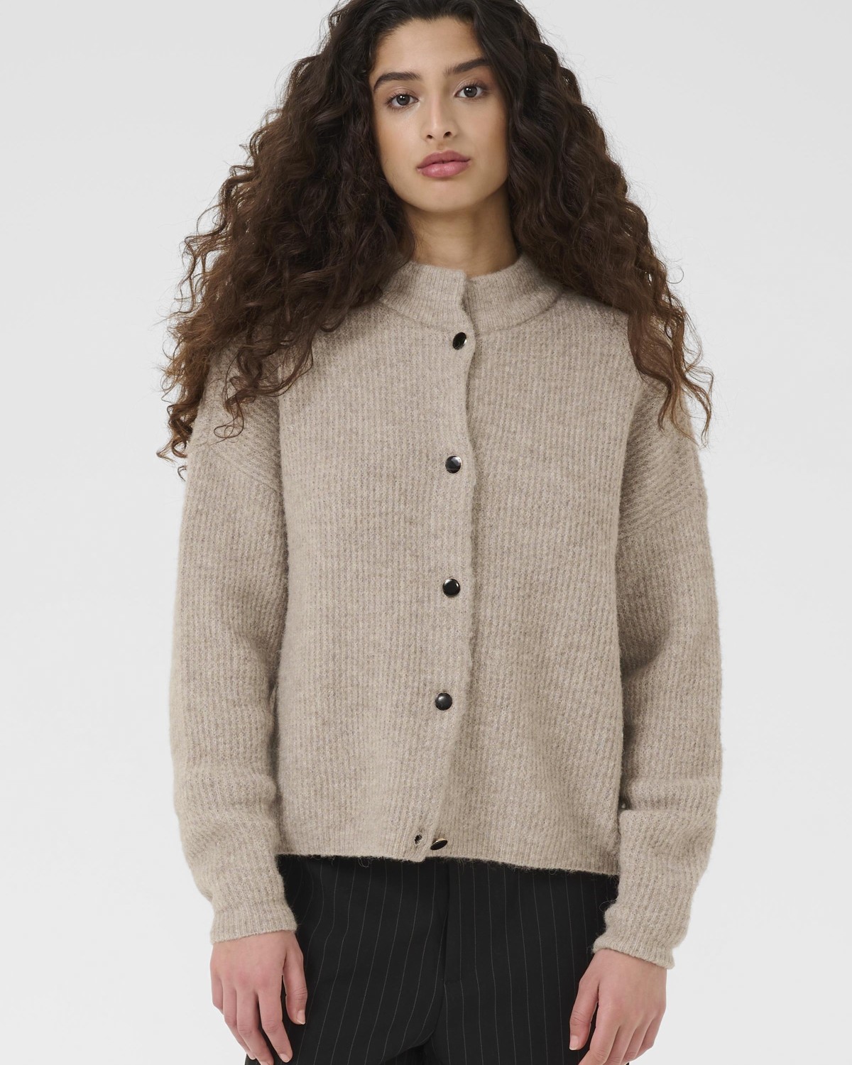 Alpha Short Cardigan Warm Sand Melange - Gestuz