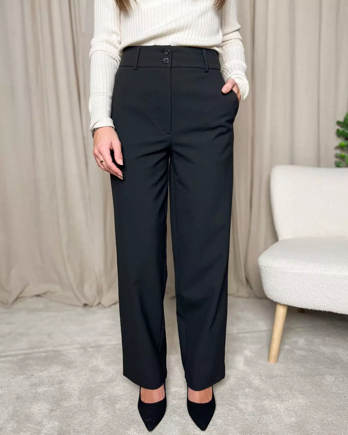 Sophia Ankle 285 Black - Five Units