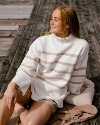 Livia Sweater White - Urban Pioneers