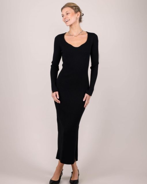 Penni Dress Black - Urban Pioneers