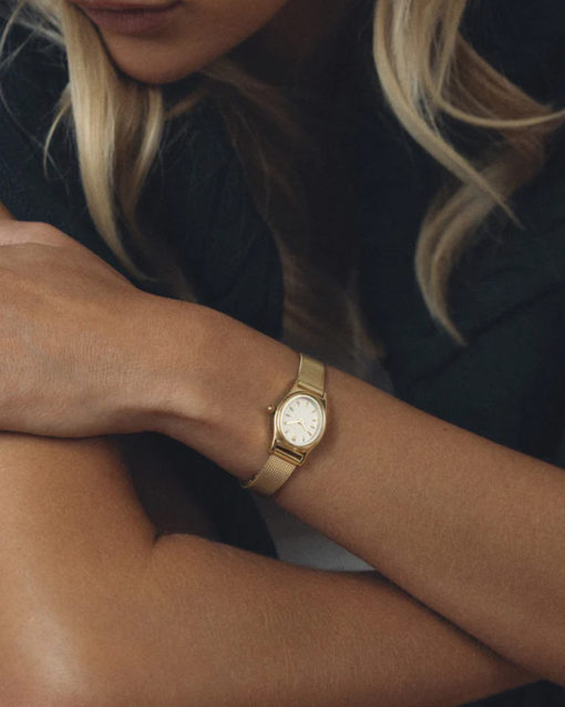 Retro Mesh Gold Watch - Mockberg