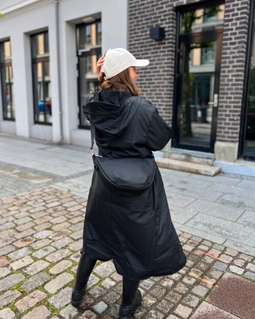 Valera Shoulder Bag - Rains