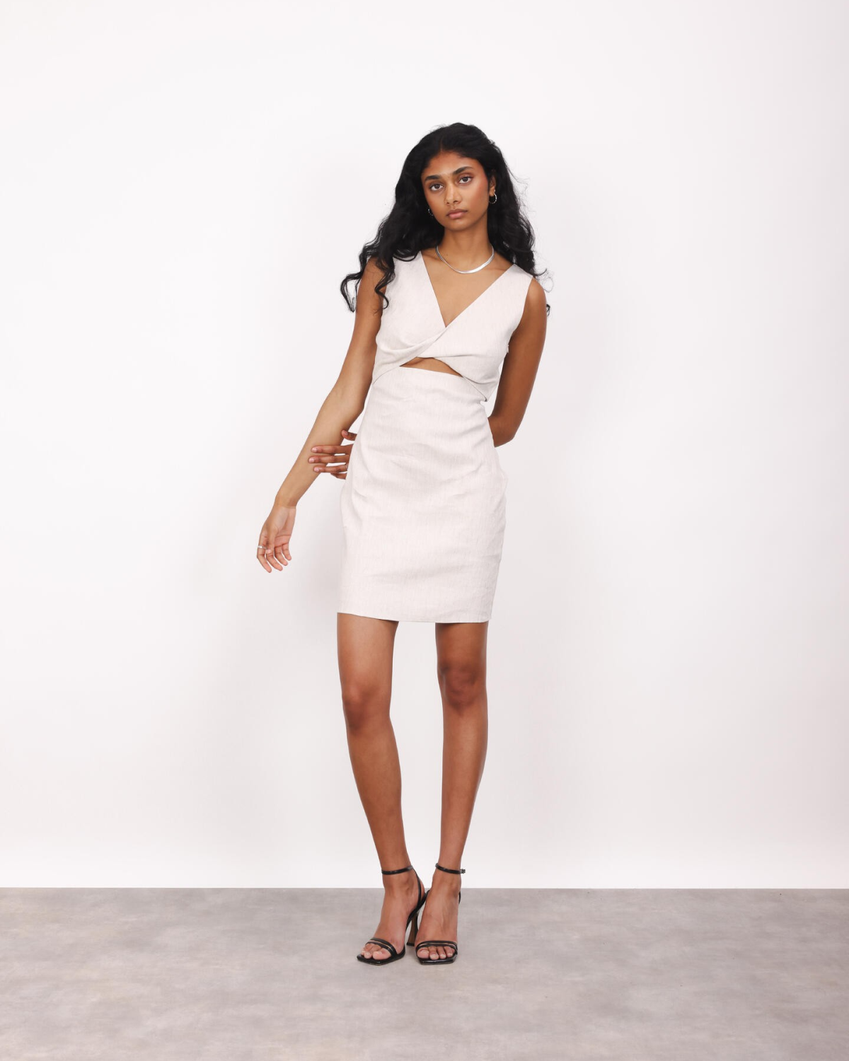 Nikoline Dress Light Sand - Urban Pioneers