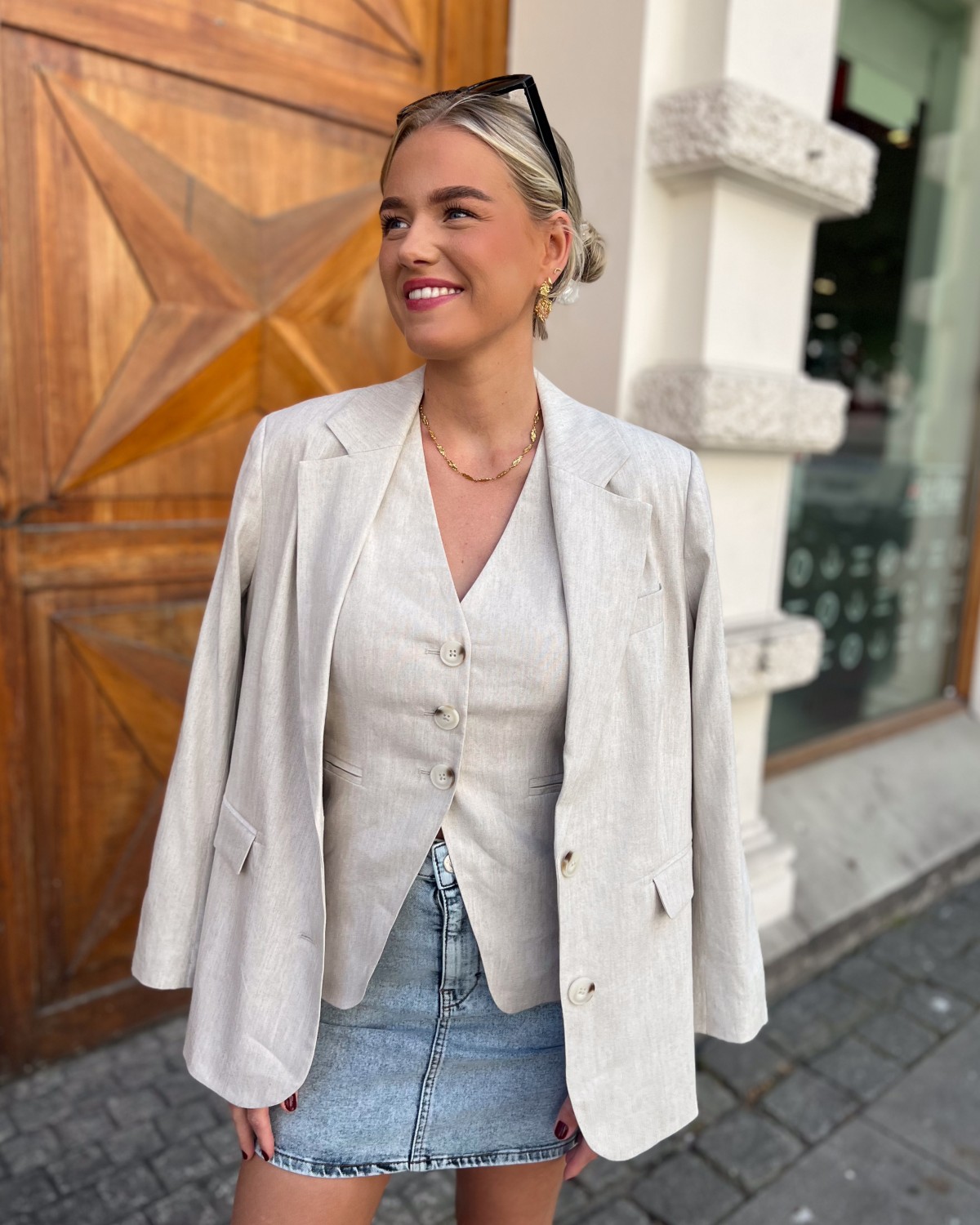 Halima Blazer Sand - Urban Pioneers