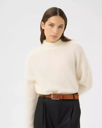 Debbie Fluffy Pullover Egret - Gestuz