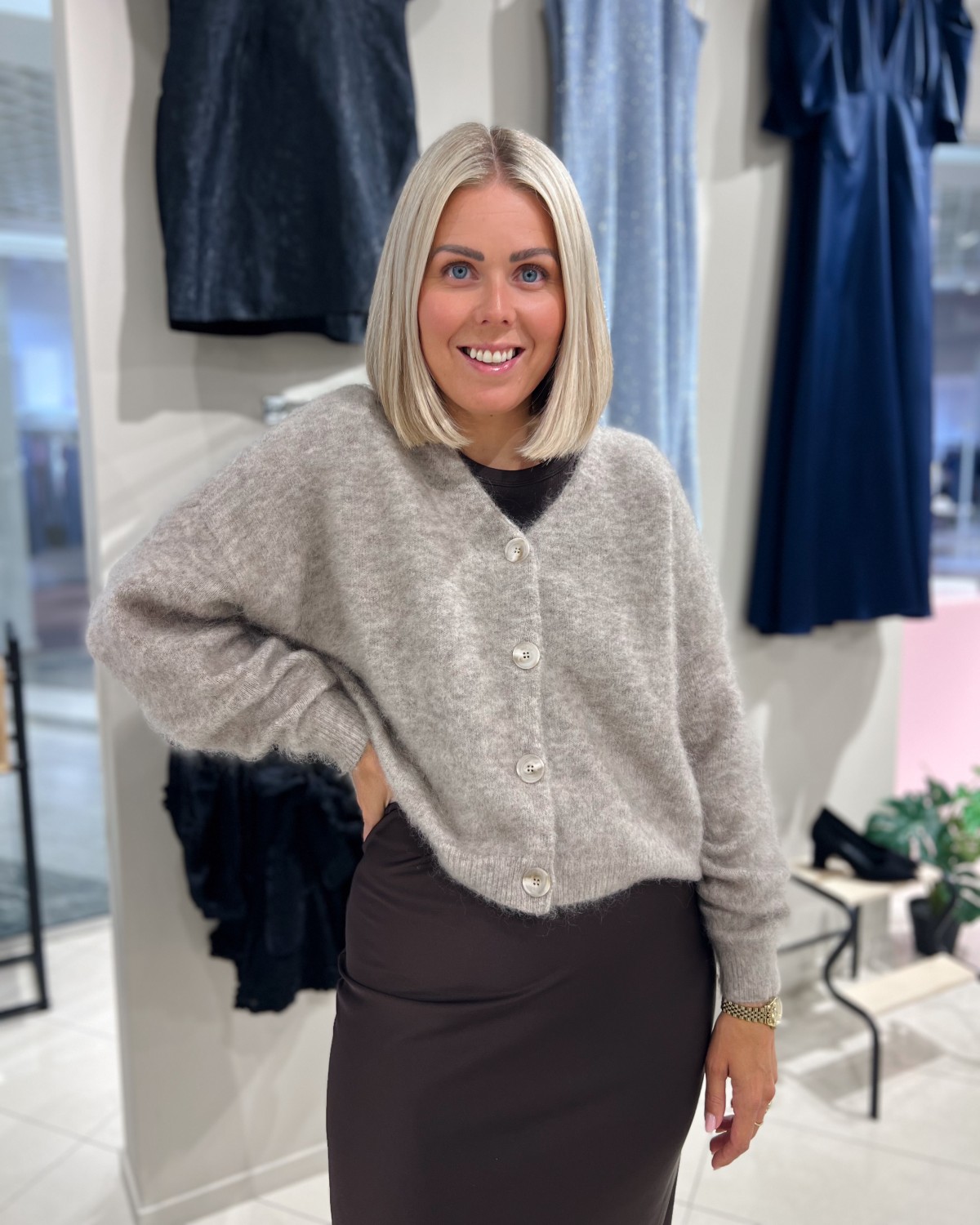 Debbie Cardigan V-Neck Warm Sand Melange - Gestuz