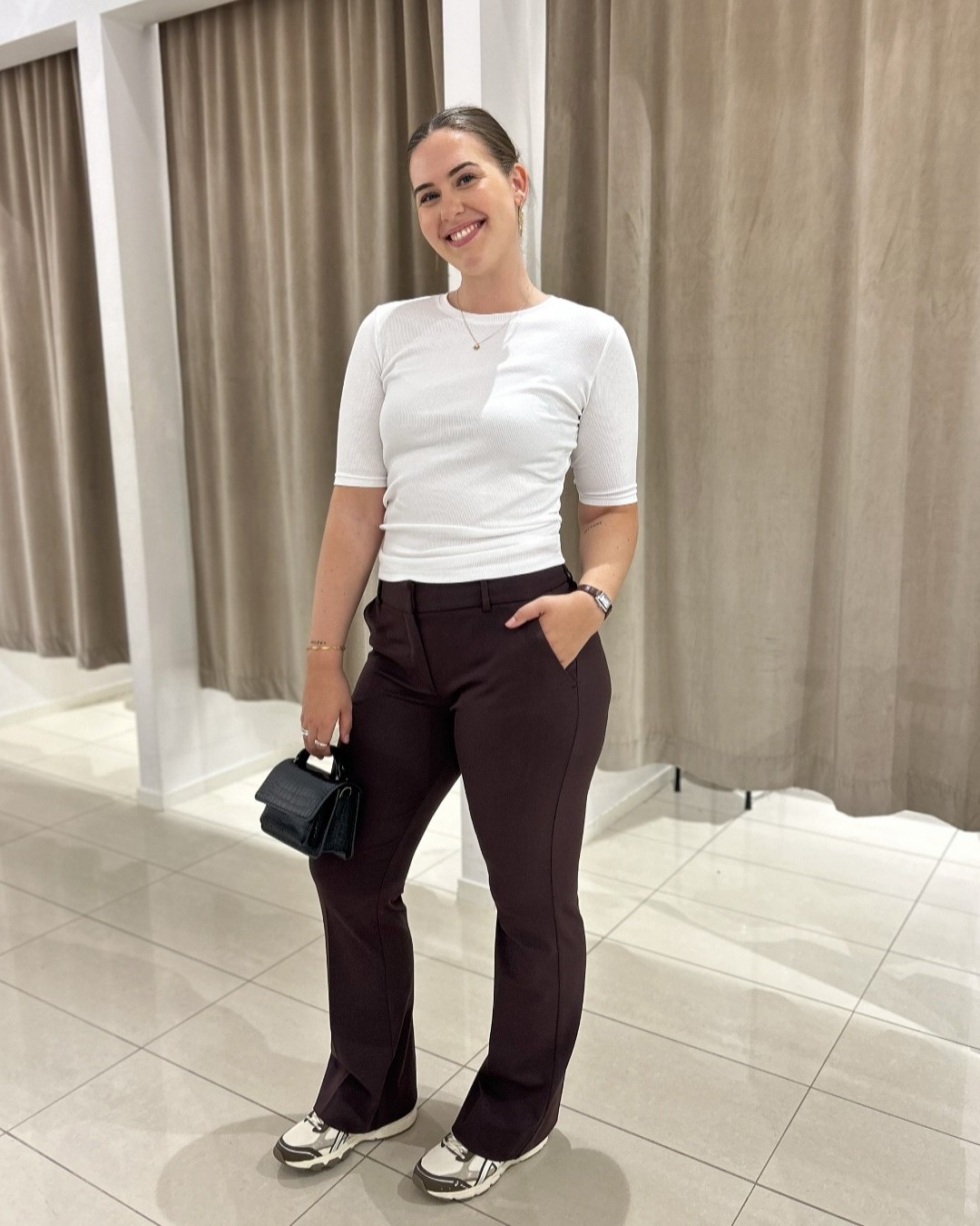 Clara Long 053 Deep Garnet - Five Units