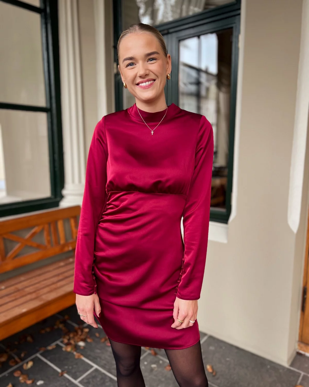 Isabel Dress Burgundy - Urban Pioneers