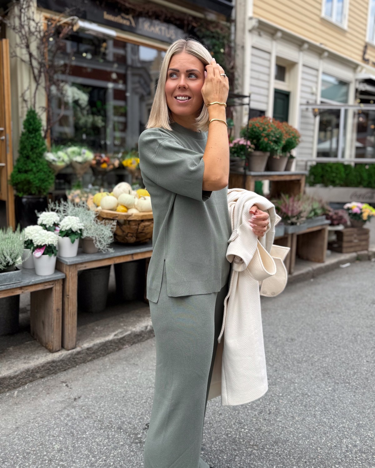 gallery-54451-for-975787566