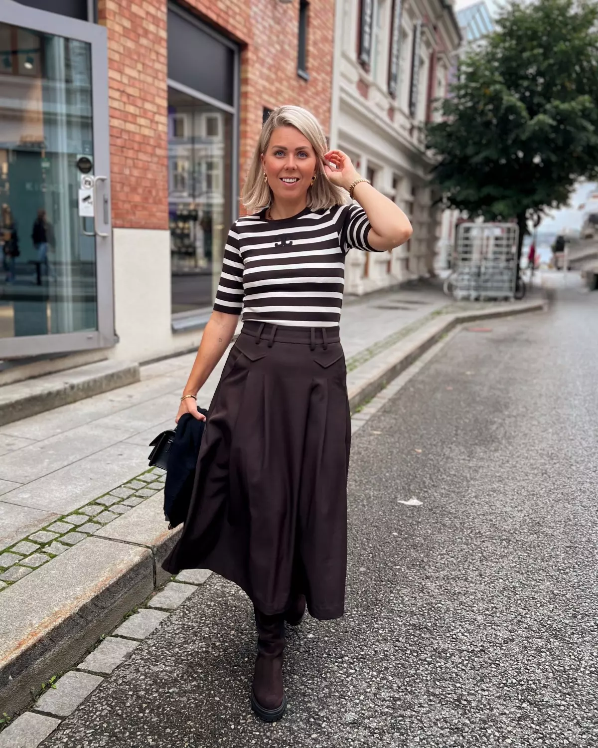 Luna Pocket Pleat Skirt Dark Brown - Co'Couture