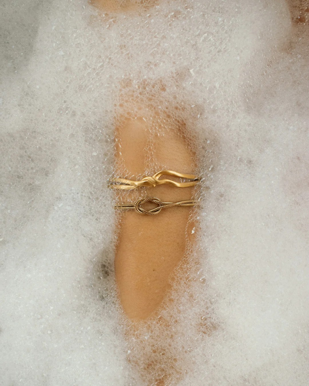 Knot Bangle Gold - Who Is She