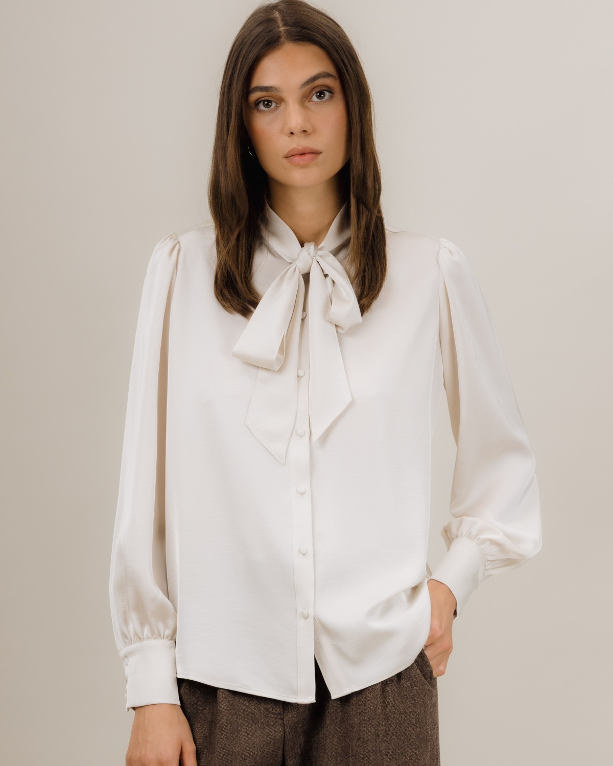 Keryn Blouse Light Silver - Urban Pioneers