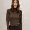 Mari Turtleneck Wood Burn - Urban Pioneers