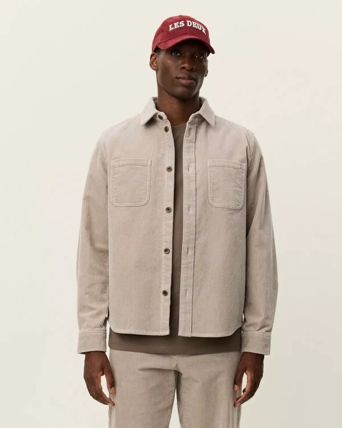 Kody Corduroy Overshirt Light Sand - Les Deux