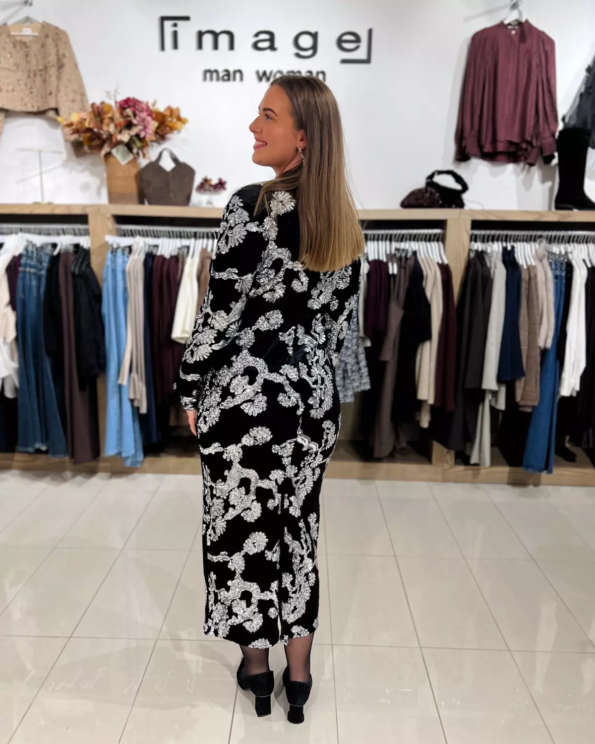 gallery-55711-for-7687686755