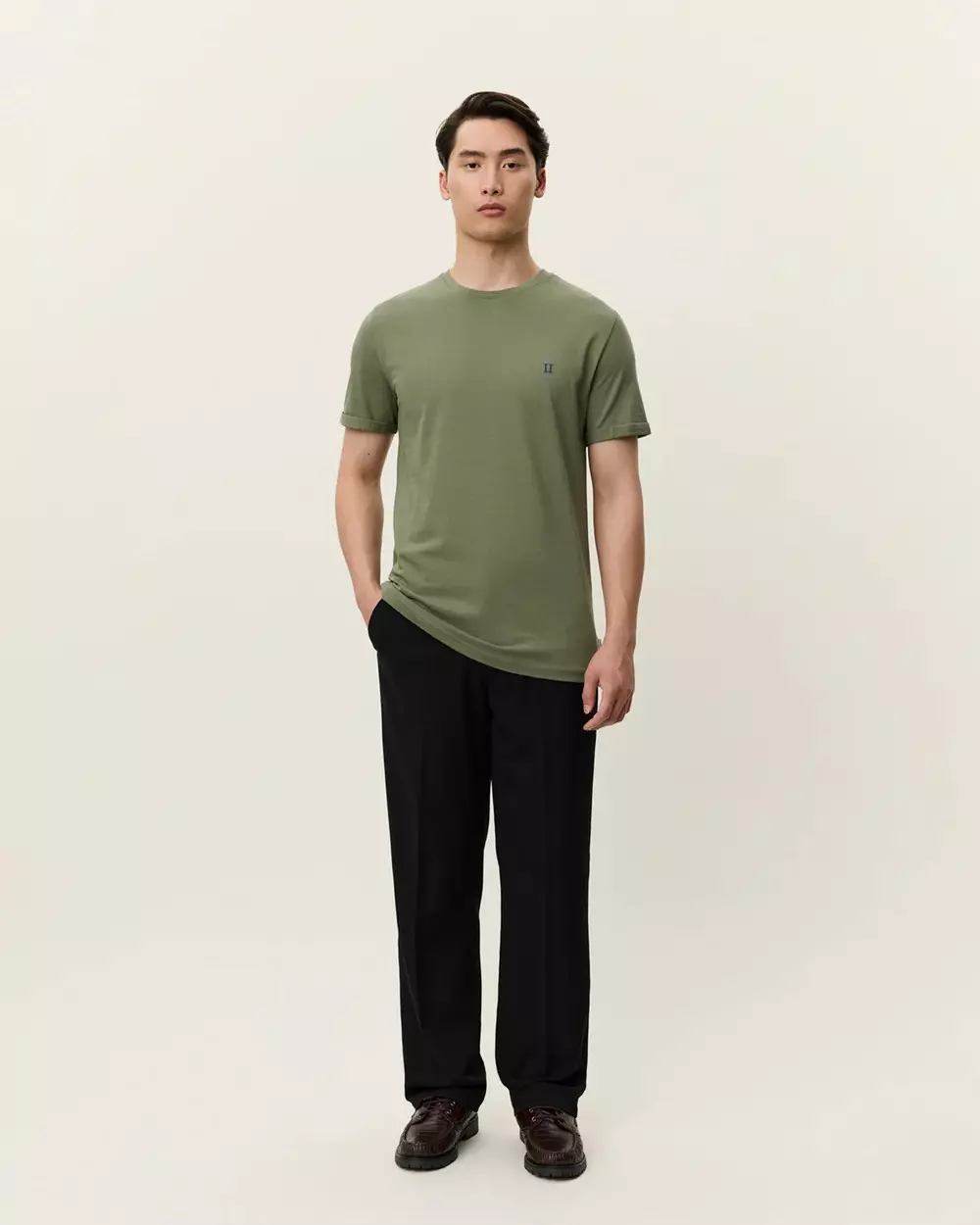 Nørregaard Contrast T-Shirt Olivine Green - Les Deux
