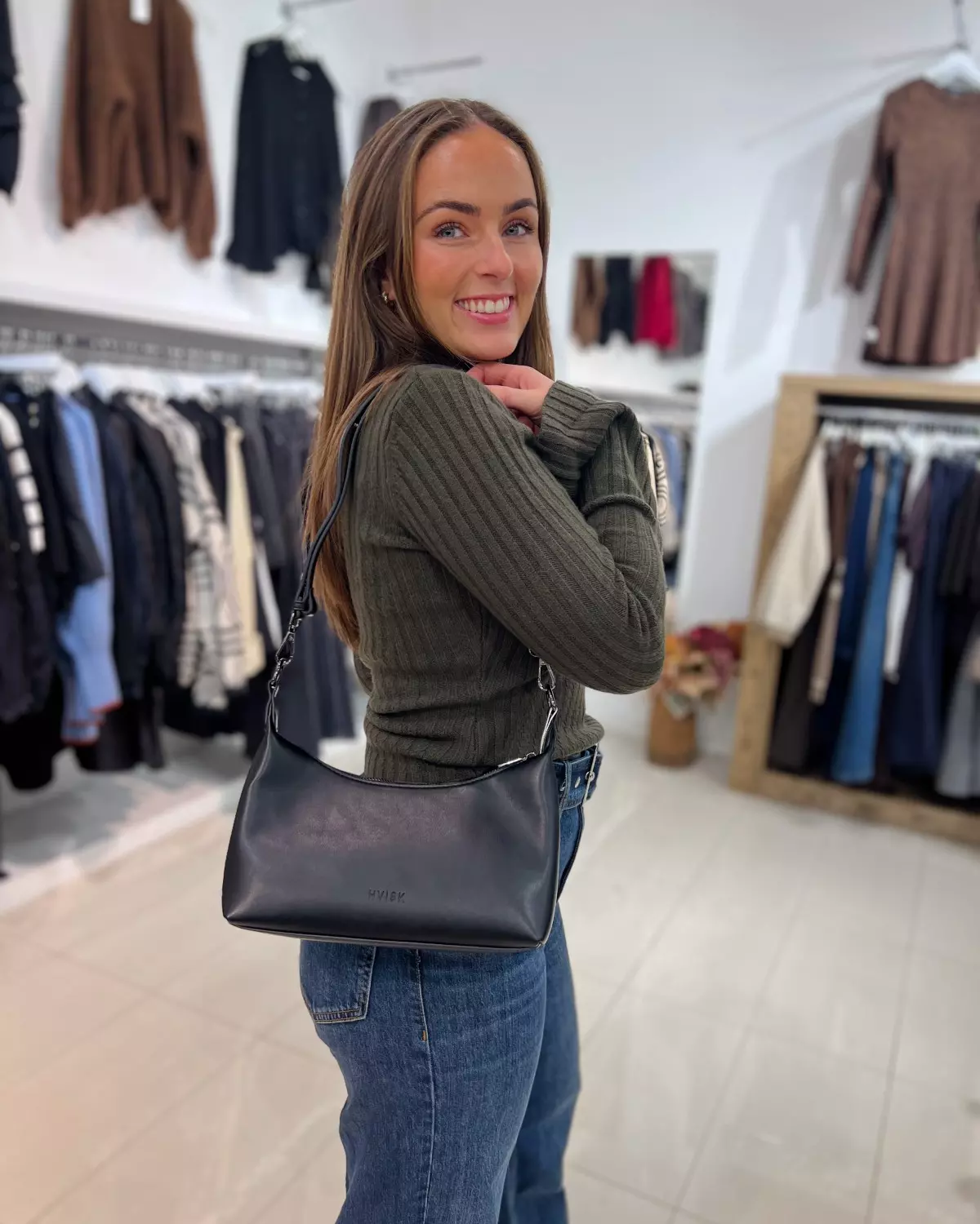 Polly Soft Structure Black - Hvisk