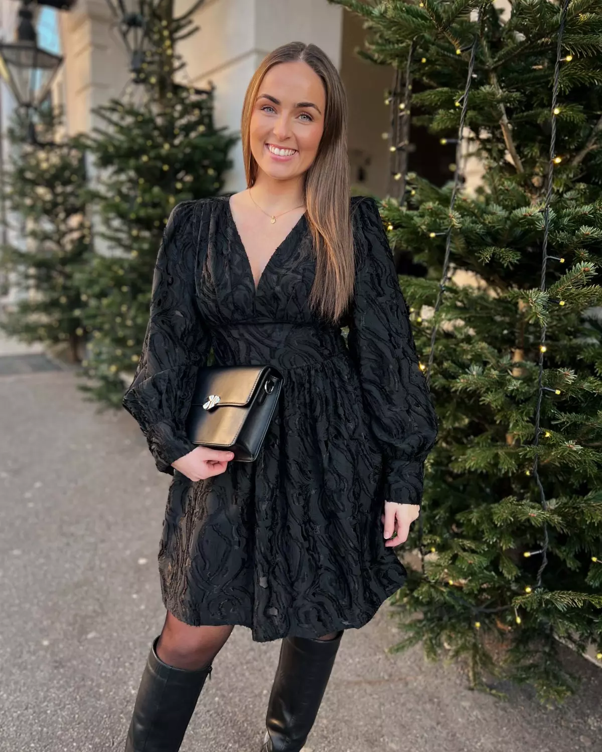 Kaylee Dress Black - Urban Pioneers