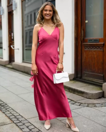 Colly Heavy Sateen Dress Cherry Pink - Neo Noir