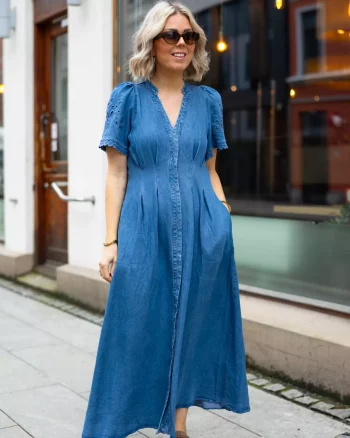 Tilly Emb Pleat Dress Denim Blue - Co´couture