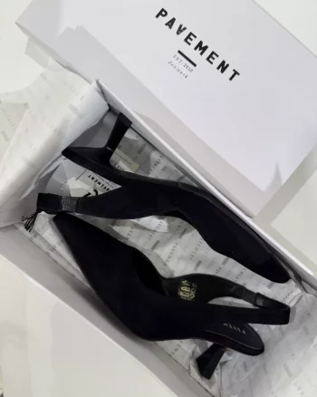 Therese Suede Black - Pavement