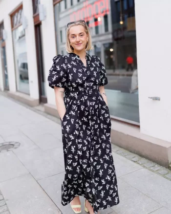 Olivia Flower Pleat Dress Black - Co´couture