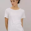 Zaneta Tee White - Urban Pioneers