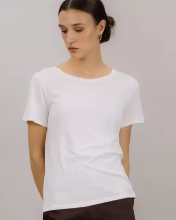 Zaneta Tee White - Urban Pioneers