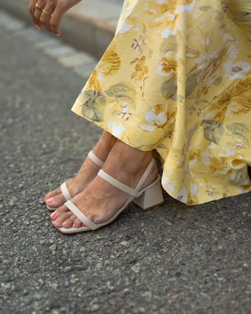 Heeled Sandal Suede Nude - Kmb